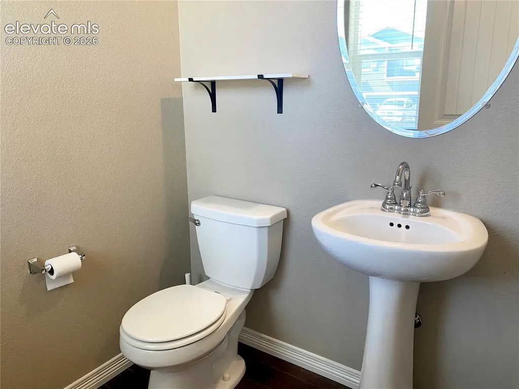 6142 Meadowbank Lane Colorado Springs CO 80925