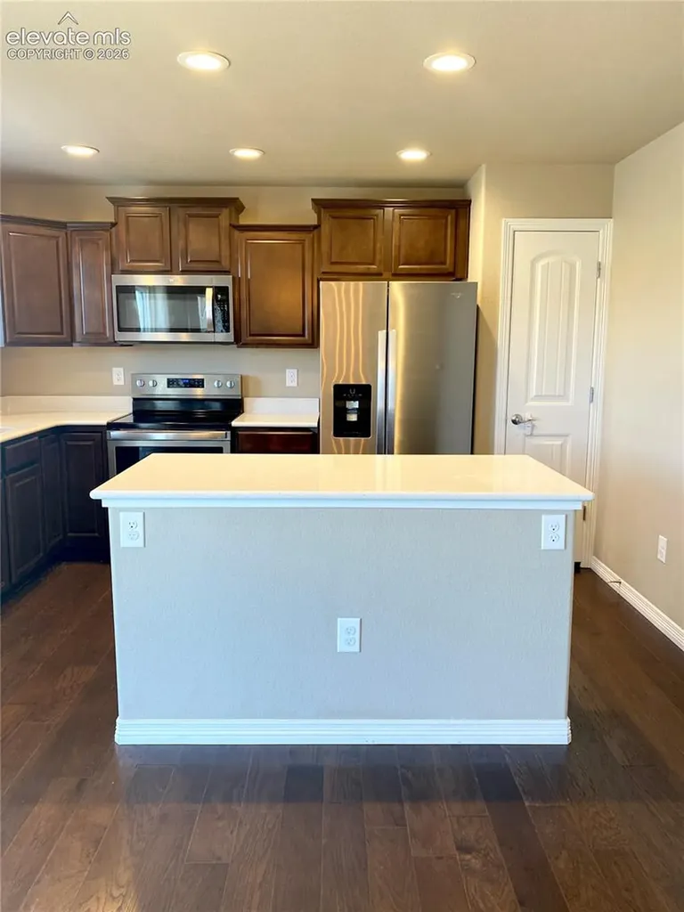 6142 Meadowbank Lane Colorado Springs CO 80925