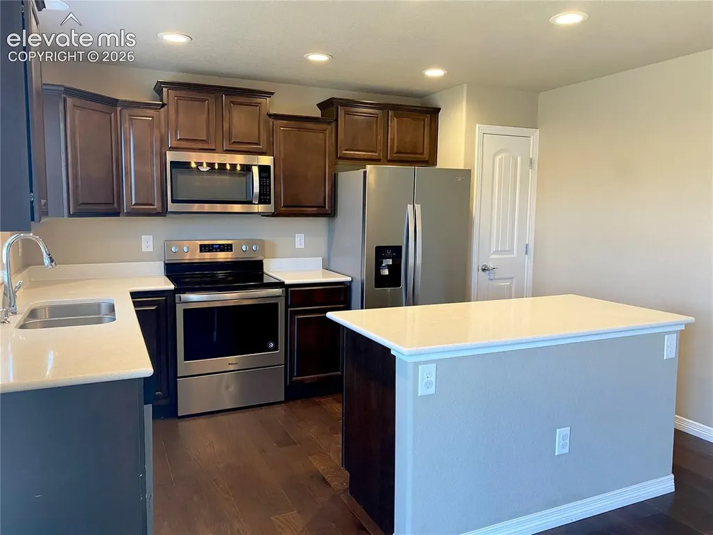 6142 Meadowbank Lane Colorado Springs CO 80925