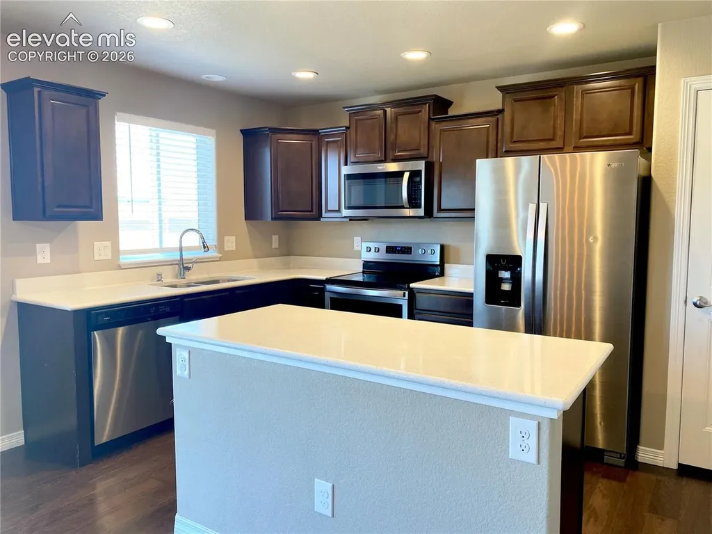 6142 Meadowbank Lane Colorado Springs CO 80925
