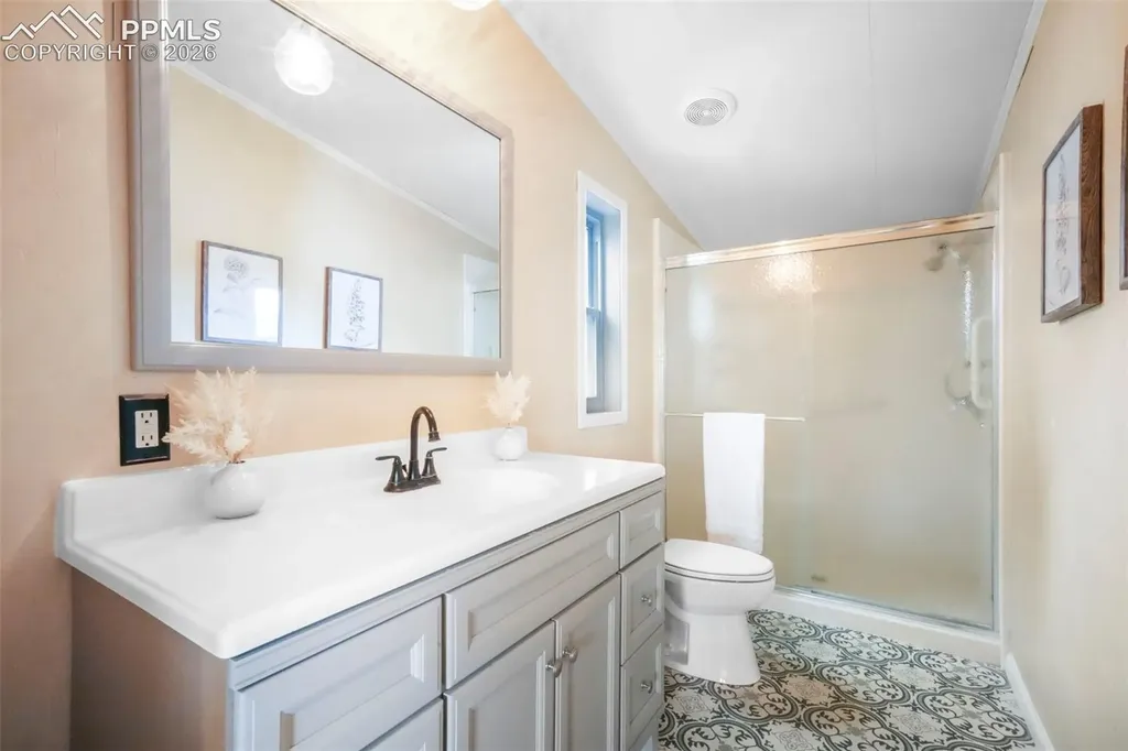 696 Calle De La Nieva Na Florissant CO 80816