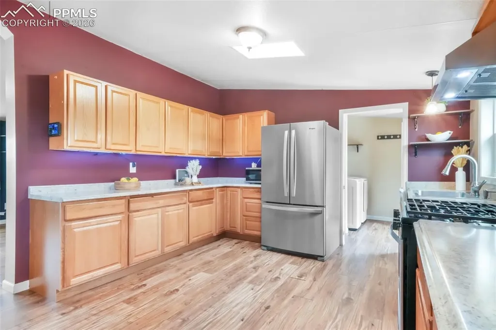 696 Calle De La Nieva Na Florissant CO 80816