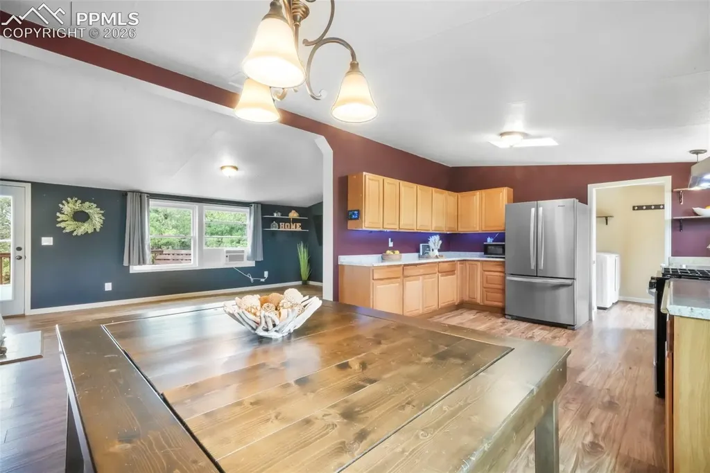 696 Calle De La Nieva Na Florissant CO 80816