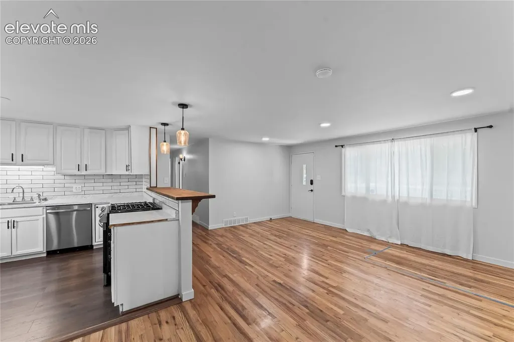 2326 Eagle View Drive Colorado Springs CO 80909