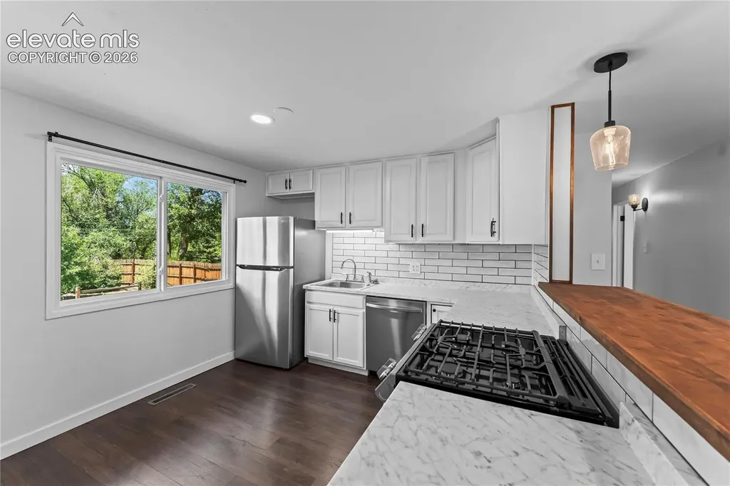 2326 Eagle View Drive Colorado Springs CO 80909