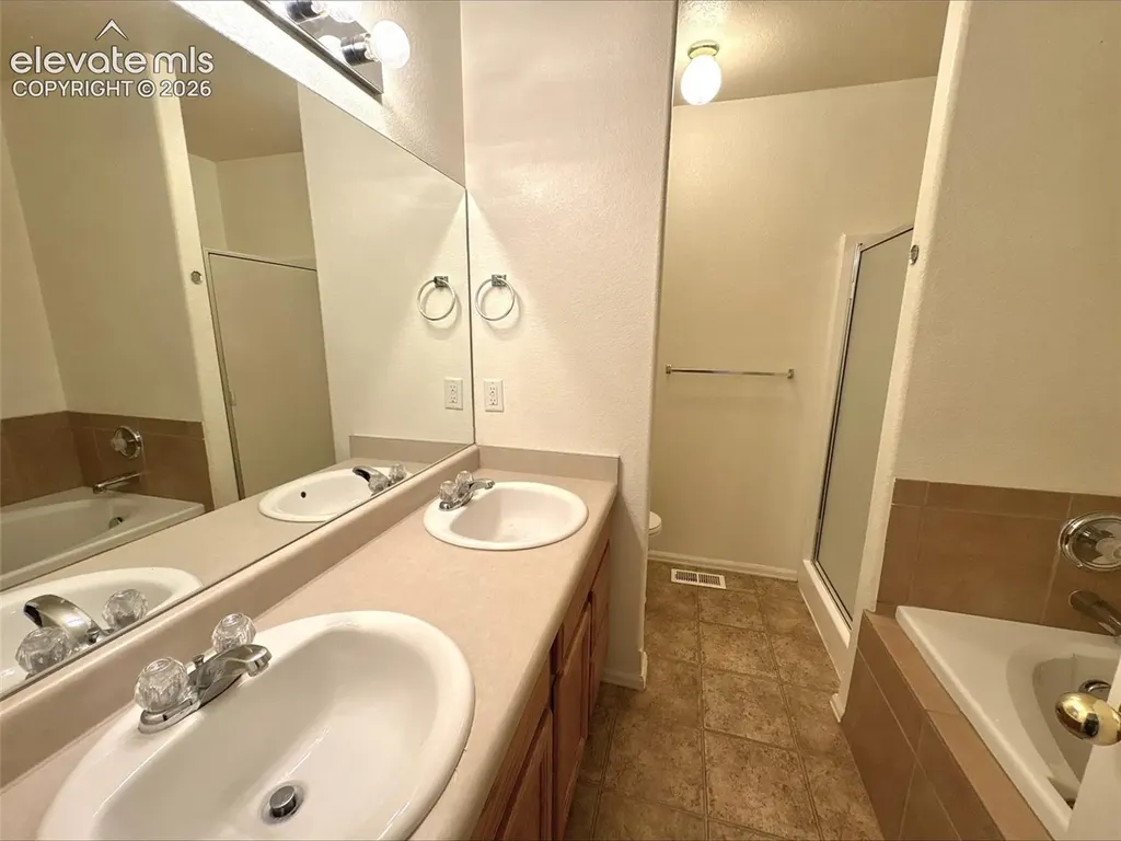 2234 Meadowlark Lane Pueblo CO 81008