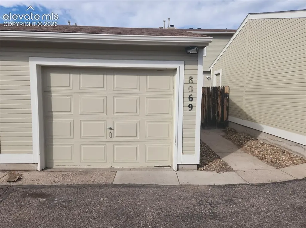 8069 Lexington Park Drive Colorado Springs CO 80920