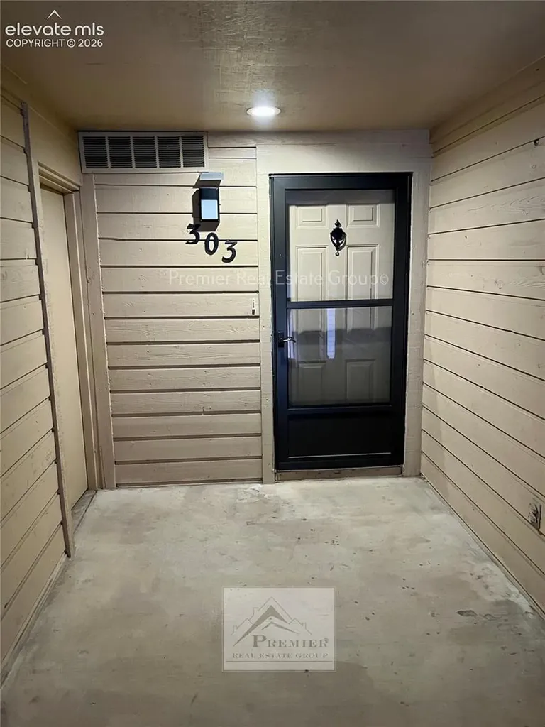 144 W Rockrimmon Boulevard Colorado Springs CO 80919