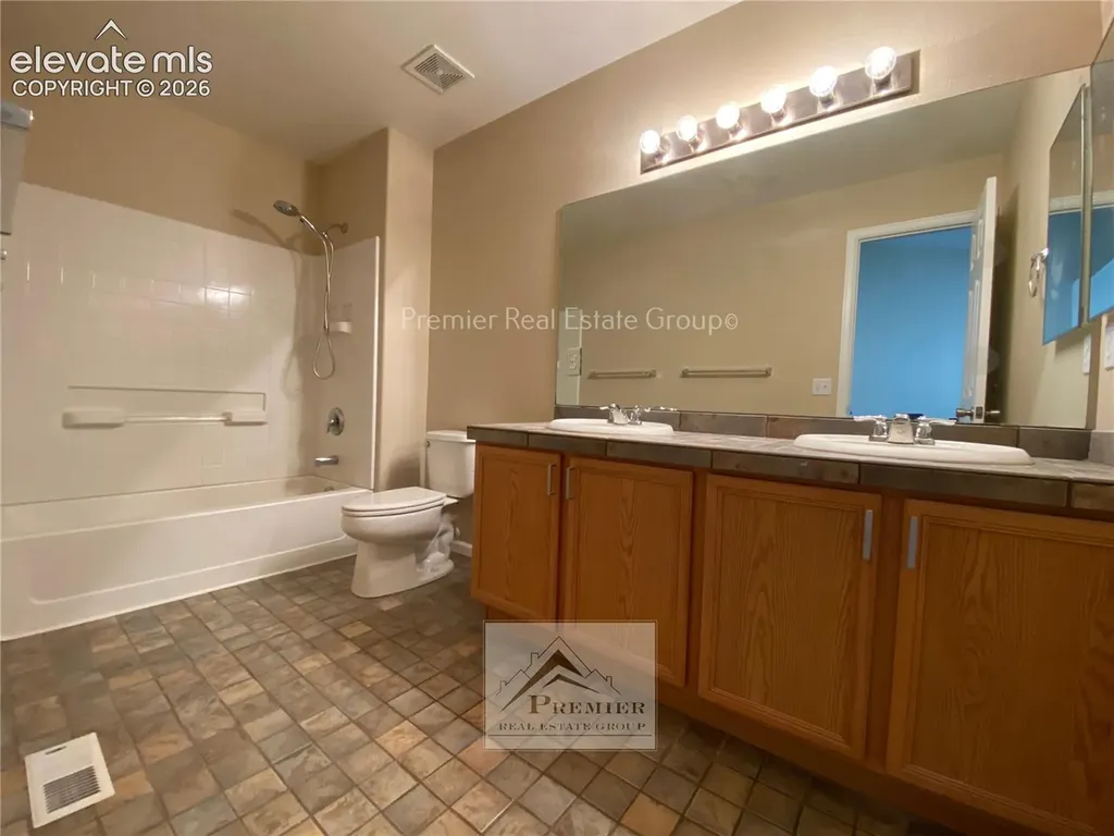 2790 Tumblewood Grove Colorado Springs CO 80910