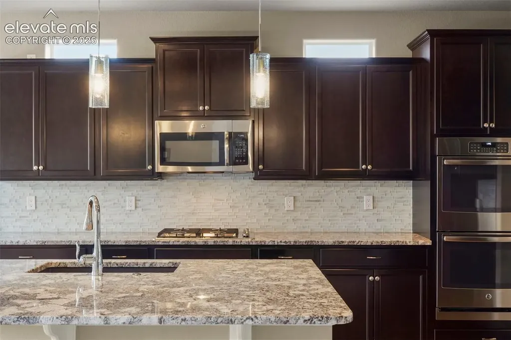 7215 Rim Bluff Lane Colorado Springs CO 80927