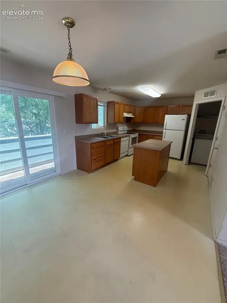 315 Ellers Grove Colorado Springs CO 80916