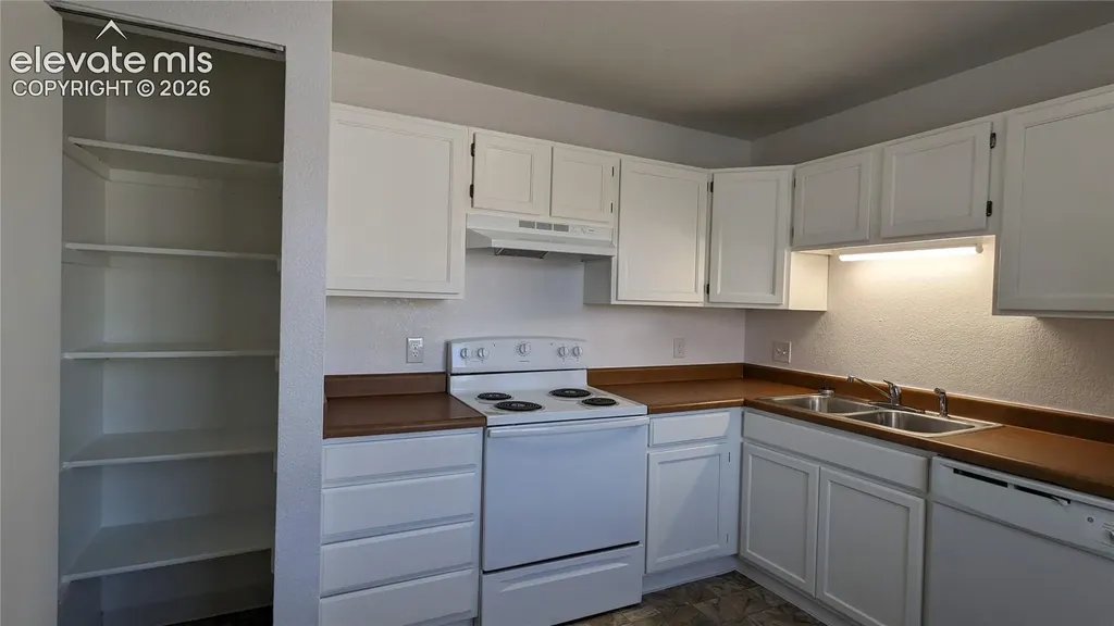 3450 Cochran Drive Colorado Springs CO 80916