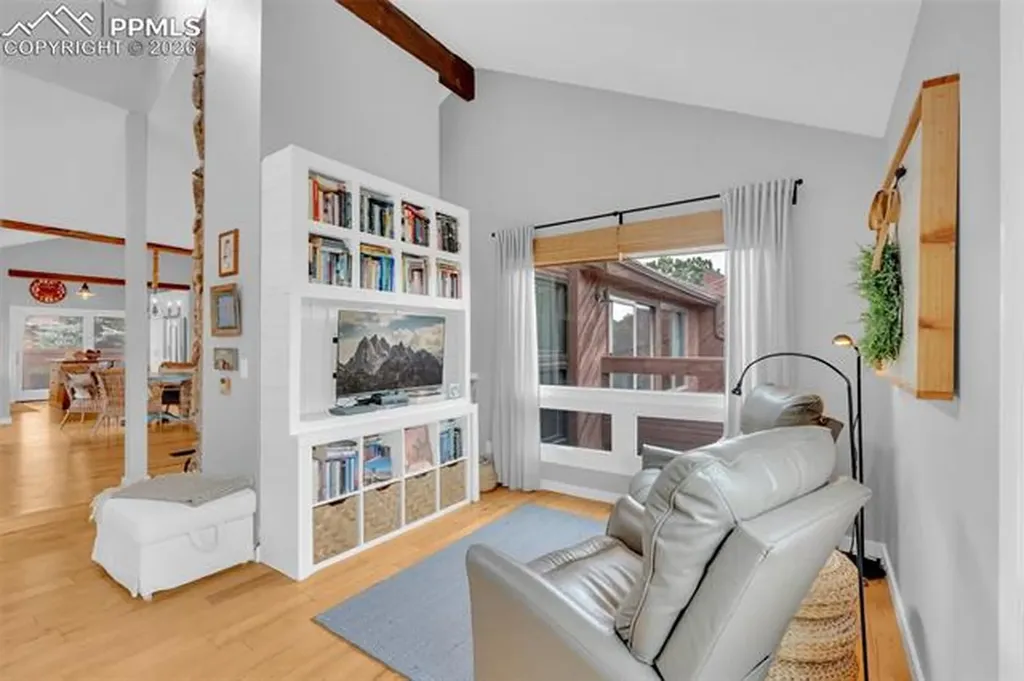 4452 Sentinel Rock Na Larkspur CO 80118