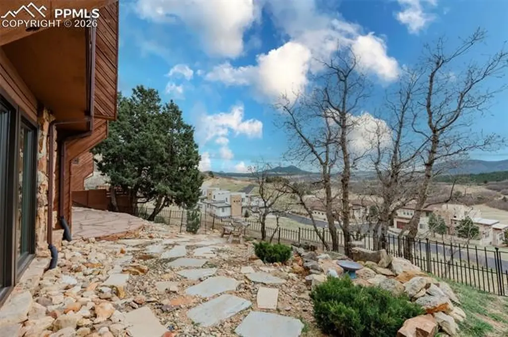 4452 Sentinel Rock Na Larkspur CO 80118