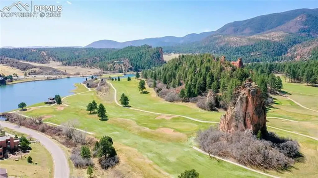 4452 Sentinel Rock Na Larkspur CO 80118