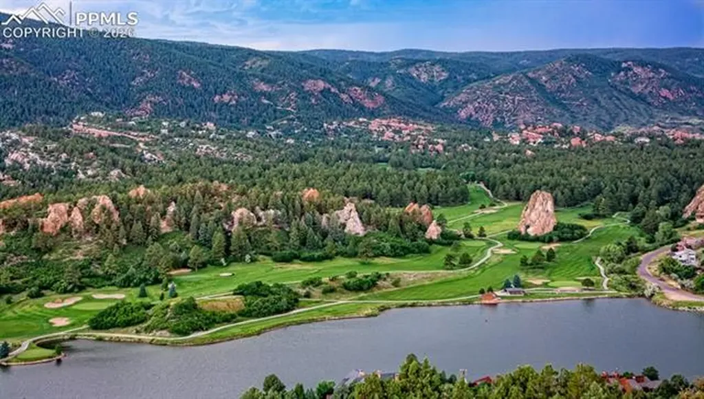 4452 Sentinel Rock Na Larkspur CO 80118