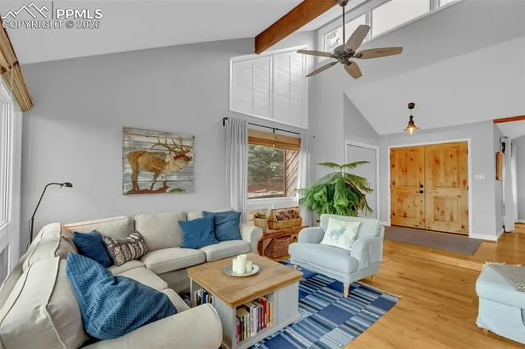 4452 Sentinel Rock Na Larkspur CO 80118