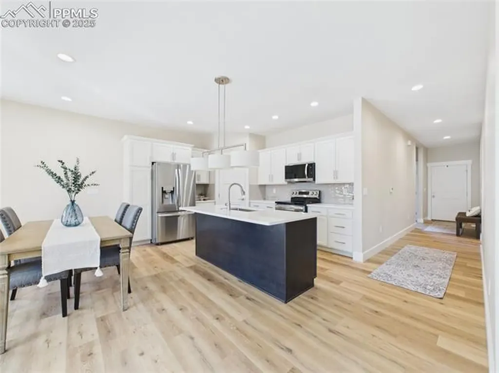 1318 Tierra Berienda Na Pueblo CO 81008