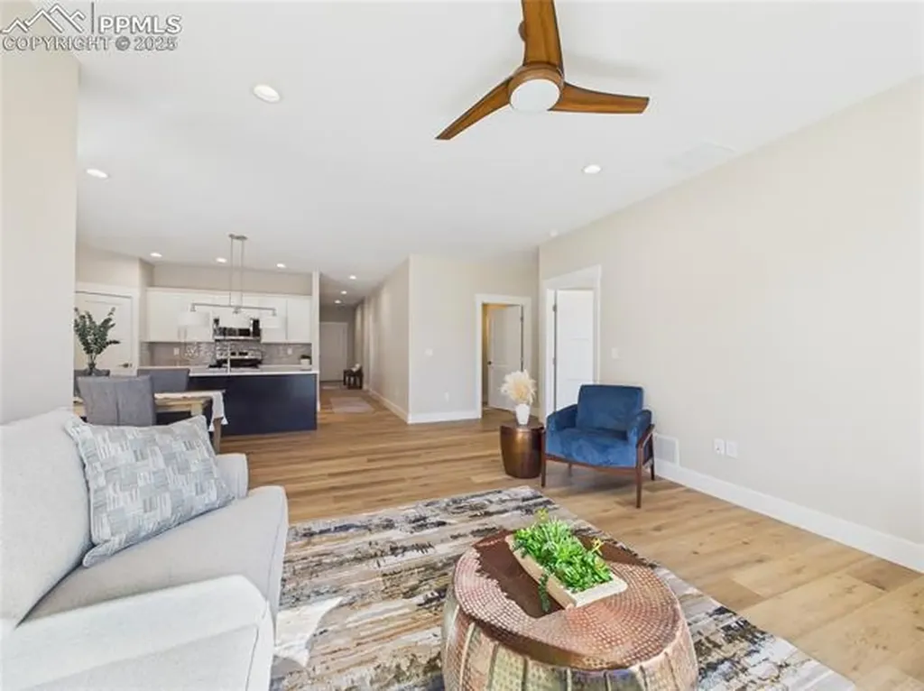 1318 Tierra Berienda Na Pueblo CO 81008