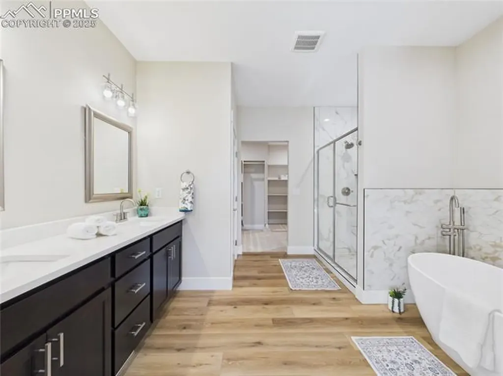 1318 Tierra Berienda Na Pueblo CO 81008