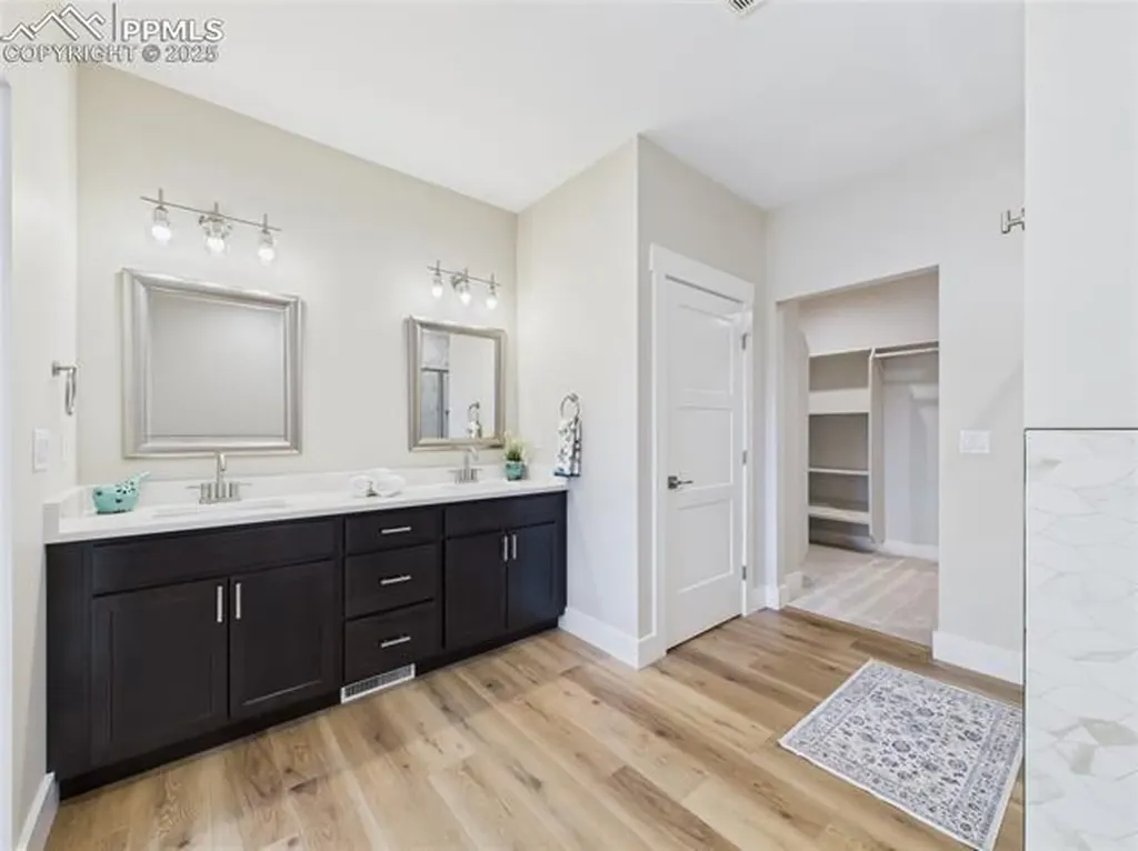 1318 Tierra Berienda Na Pueblo CO 81008