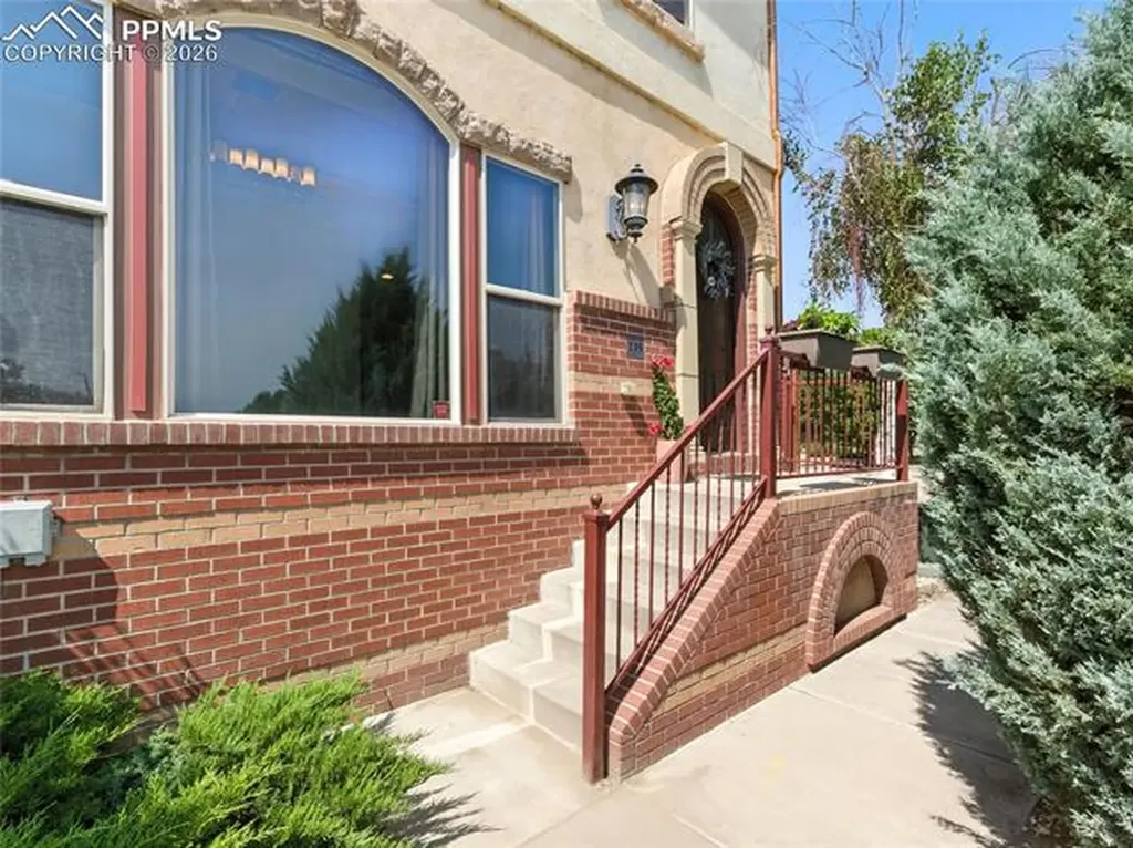 235 W Riverwalk Na Pueblo CO 81003