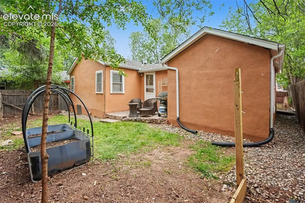 105 Via San Miguel Na Manitou Springs CO 80829
