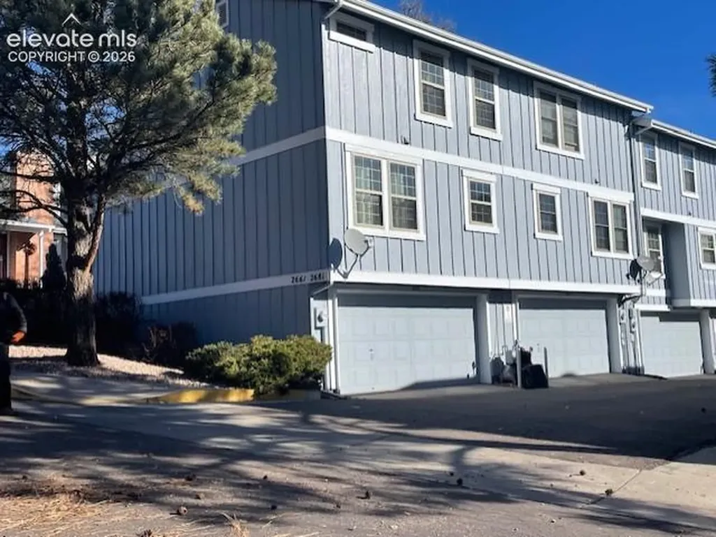 2681 Hatch Circle Colorado Springs CO 80918