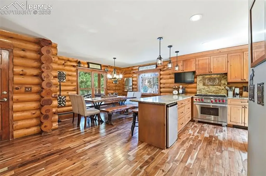 95 N Sherwood Glen Na Monument CO 80132