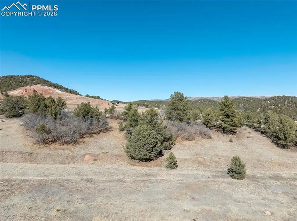 221 Chris Crossover Na Canon City CO 81212
