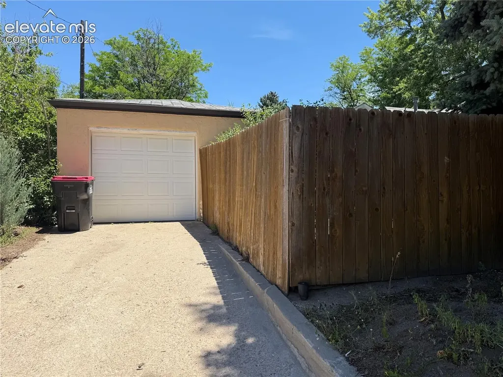 1220 E San Rafael Street Colorado Springs CO 80909