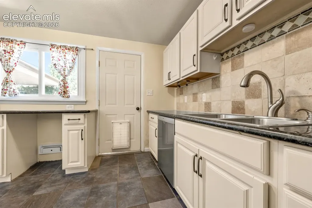 2140 Robin Drive Colorado Springs CO 80909