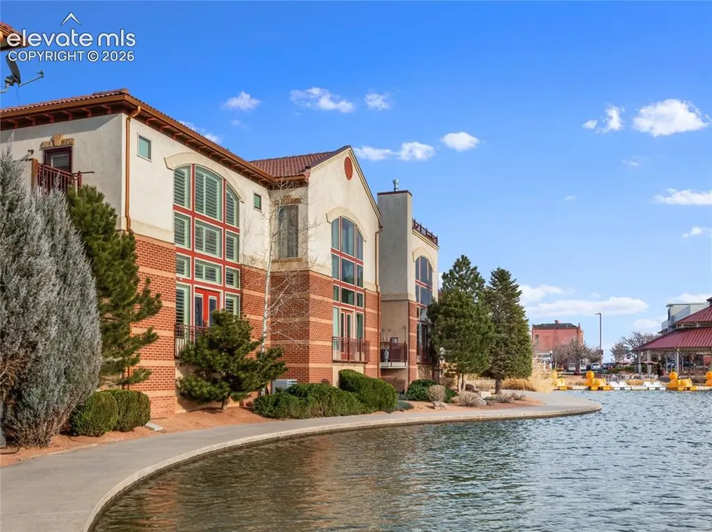 229 W Riverwalk Na Pueblo CO 81003