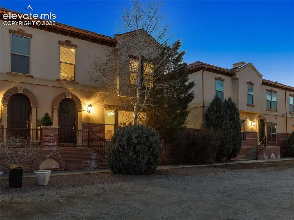 229 W Riverwalk Na Pueblo CO 81003