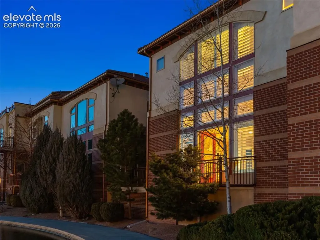 229 W Riverwalk Na Pueblo CO 81003