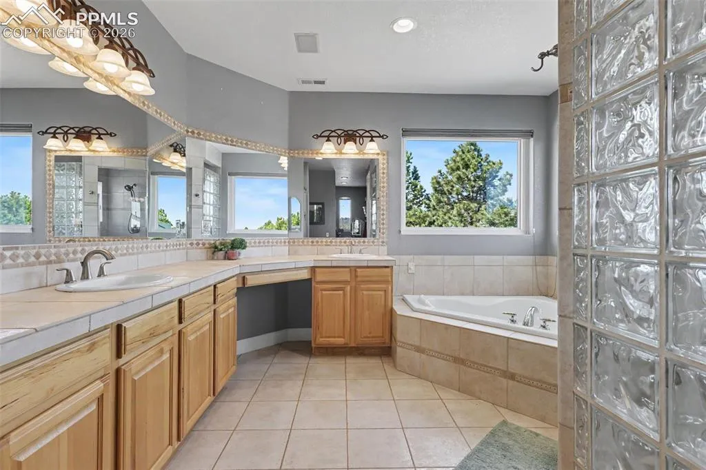 17910 Grama Ridge Na Colorado Springs CO 80908
