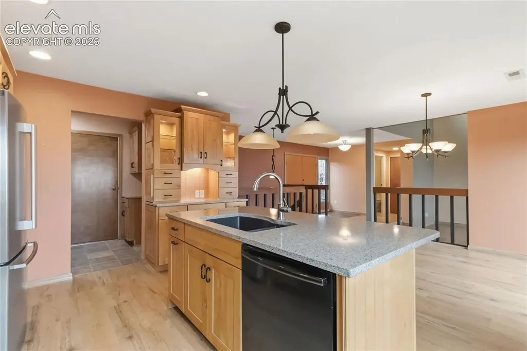 4535 Sentinel Rock Na Larkspur CO 80118