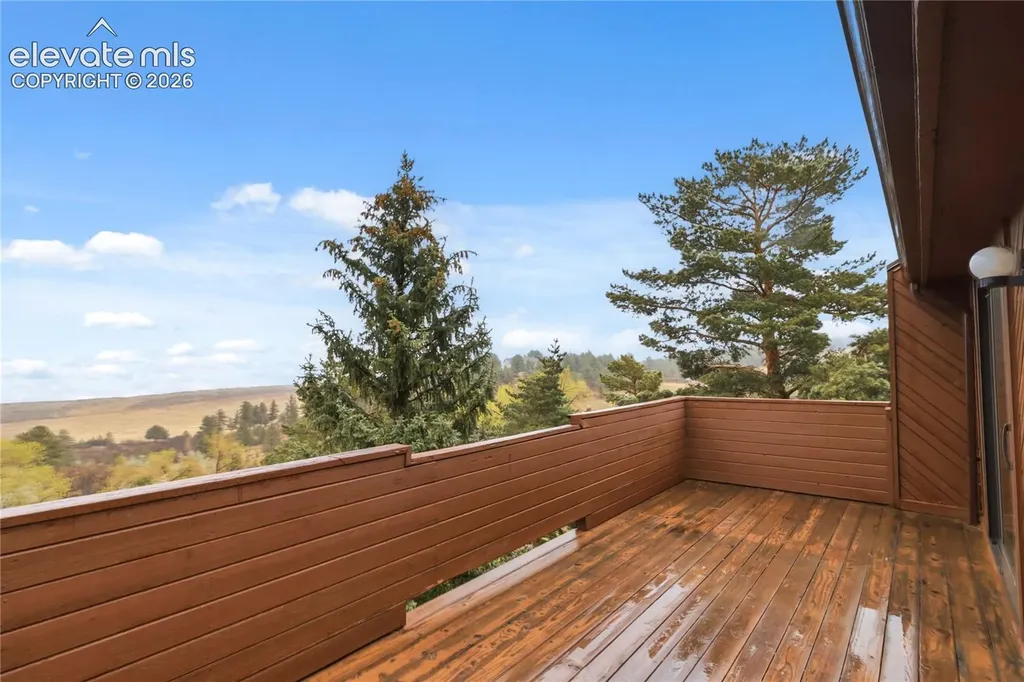 4535 Sentinel Rock Na Larkspur CO 80118