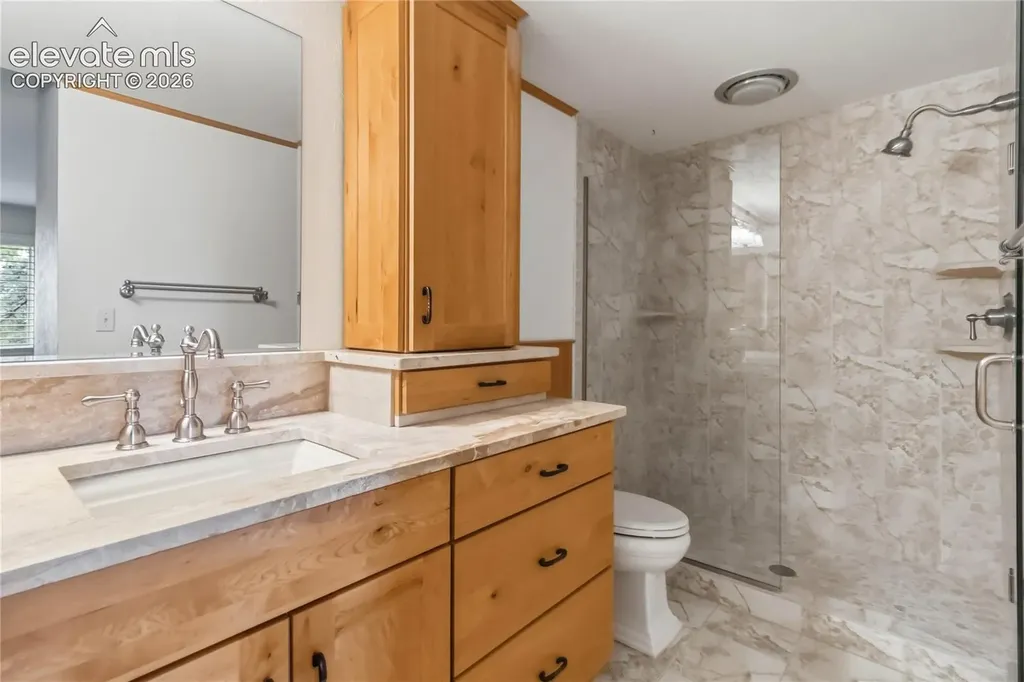 4535 Sentinel Rock Na Larkspur CO 80118