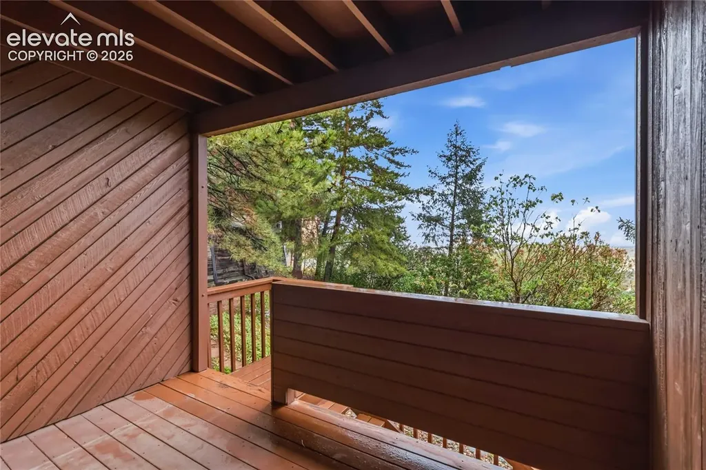 4535 Sentinel Rock Na Larkspur CO 80118