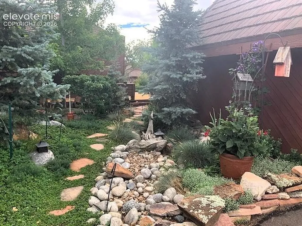 4535 Sentinel Rock Na Larkspur CO 80118