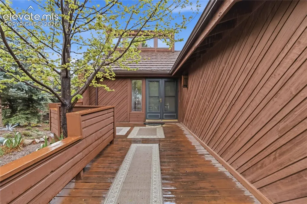 4535 Sentinel Rock Na Larkspur CO 80118