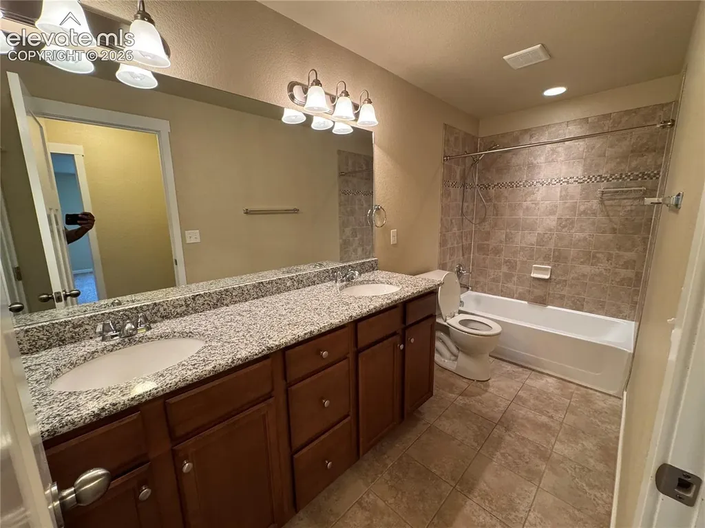 7623 Dutch Loop Colorado Springs CO 80925