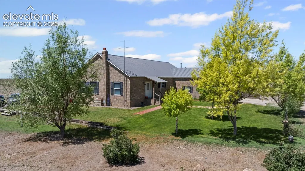 5366 Lane 10 Na Hooper CO 81136
