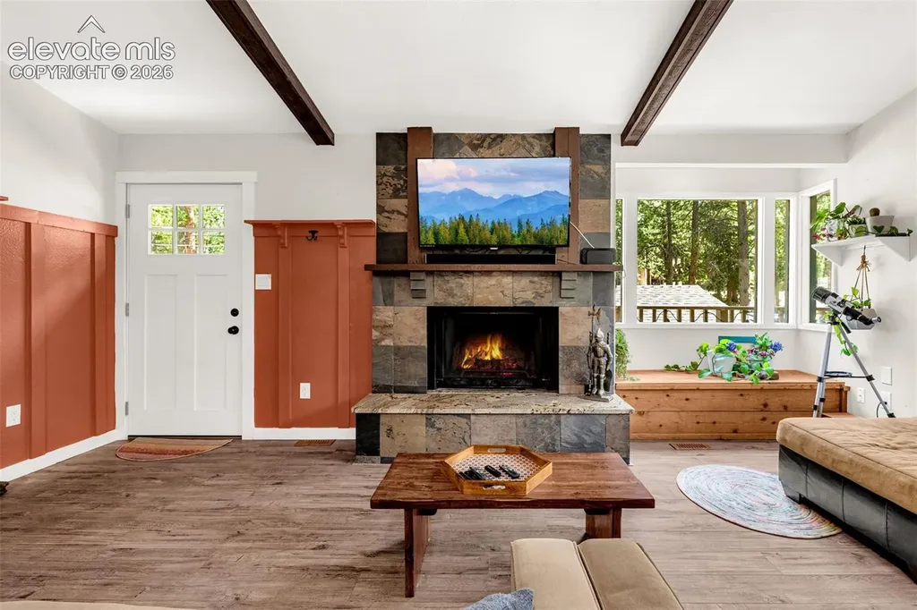 917 Centre Camino Na Woodland Park CO 80863