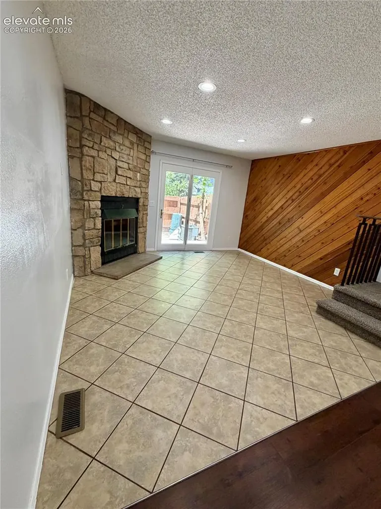 4184 Charleston Drive Colorado Springs CO 80916