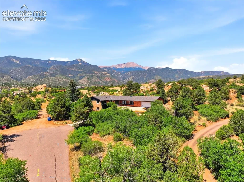 6 Las Piedras Escondidas Na Colorado Springs CO 80904