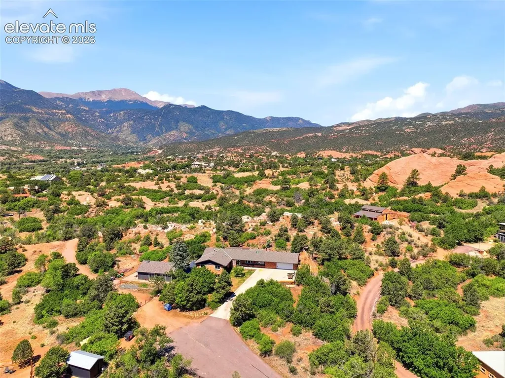 6 Las Piedras Escondidas Na Colorado Springs CO 80904