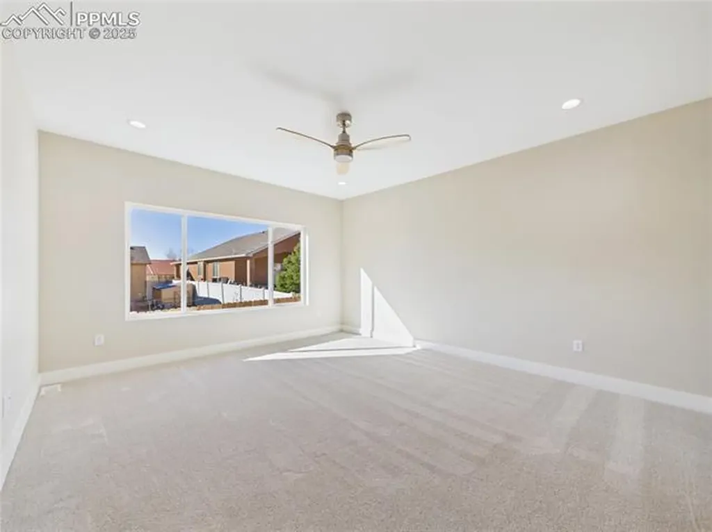 1316 Tierra Berienda Na Pueblo CO 81008
