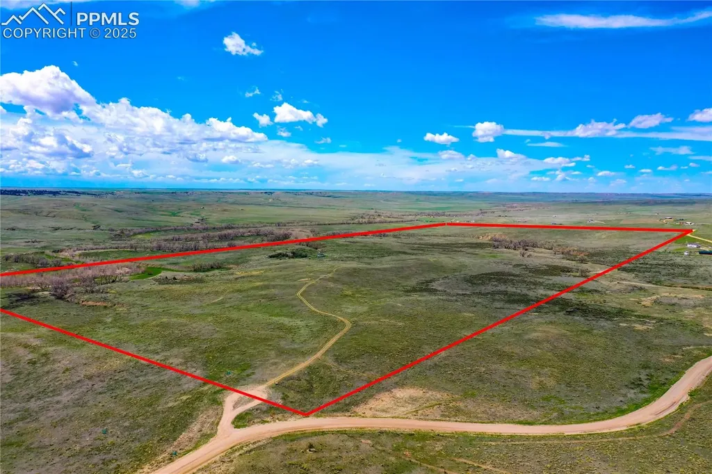 21058 Way Of Peace Na Deer Trail CO 80105
